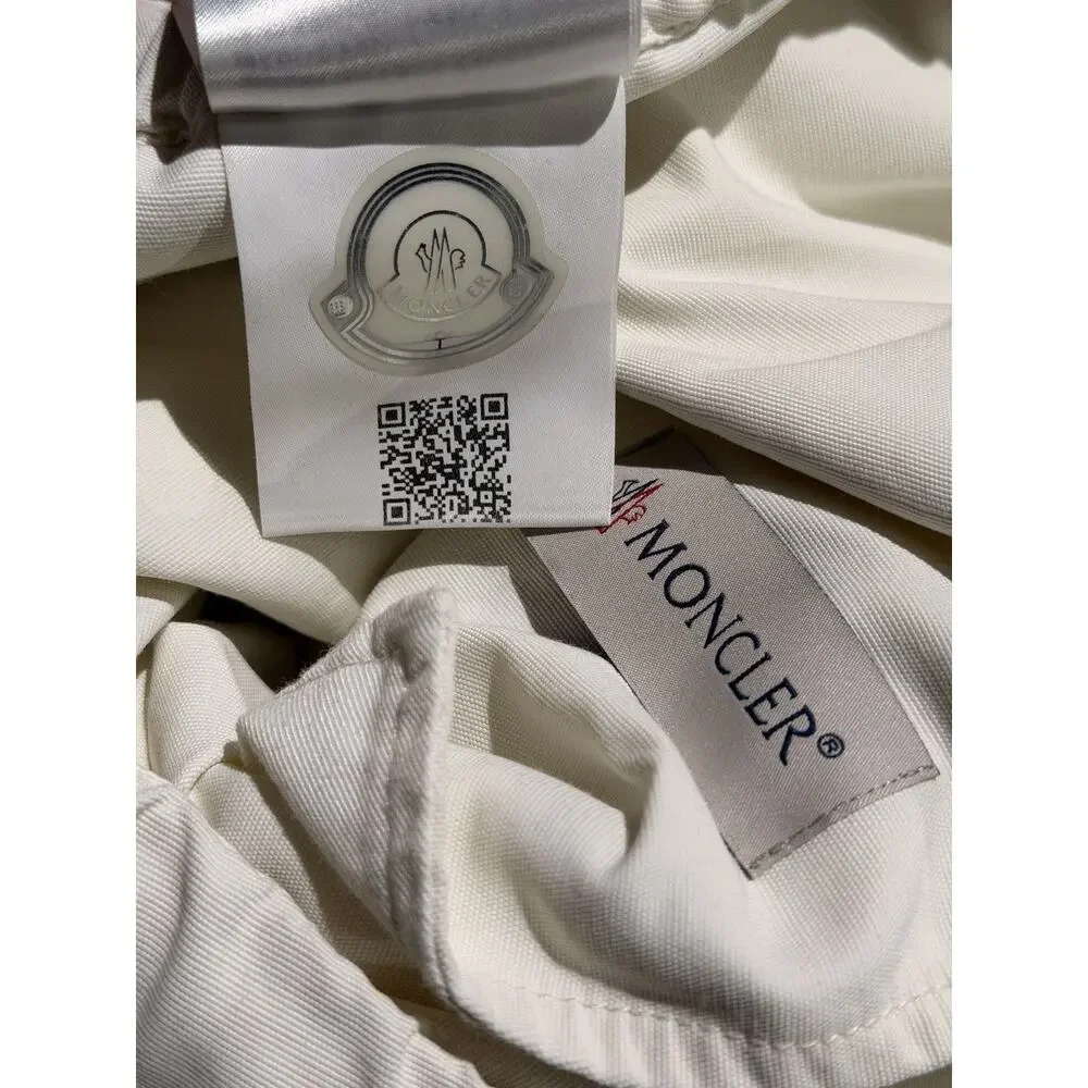 Adjustable waist logo patch pant